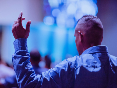 20 mensagens de agradecimento de aniversário a Deus pelas bênçãos